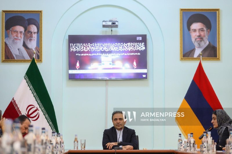 Пашинян простился с Хаменеи в Тегеране, подчеркнув прочные ирано-армянские связи