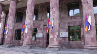 Жанна Андреасян проверила ремонт в Институте физкультуры и спорта Армении