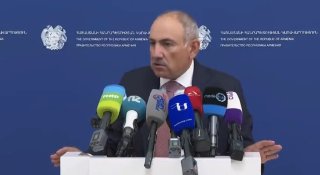 Никол Пашинян: Гагик Царукян принял бы сделку на коленях — заявление в Эчмиадзине