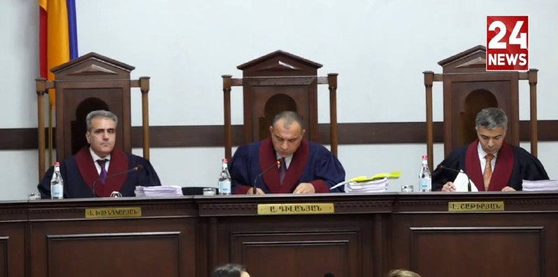 Конституционный суд Армении начал рассмотрение исков оппозиции о результатах выборов 7 июня