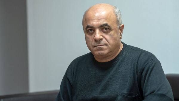 Обыски у Ерванда Бозояна из партии «Мать Армения» проходят в Эчмиадзине