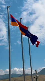 Пашинян посетил строящееся Вединское водохранилище в Араратской области